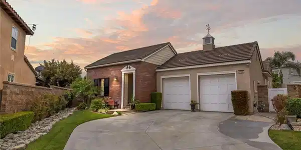 1705 Arthur Loop W