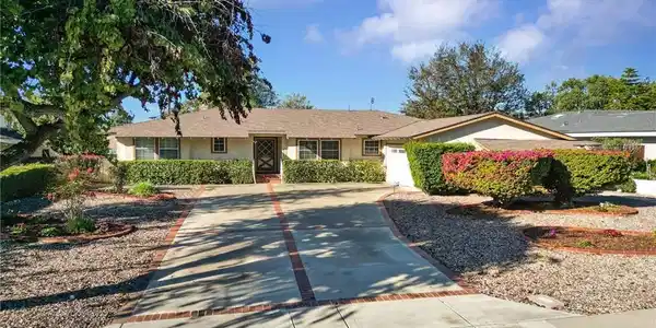 1019 Lake Forest Drive