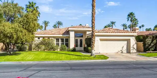 2 Brentwood Way