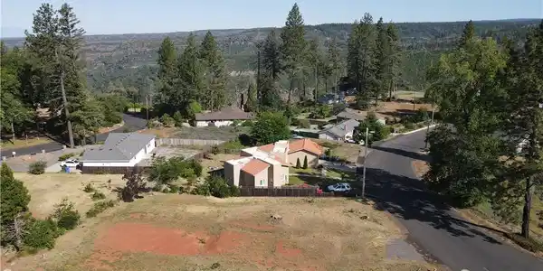 8569 Ridgecrest