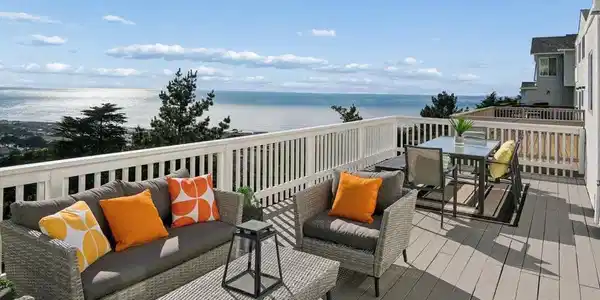 170 Beachview Avenue