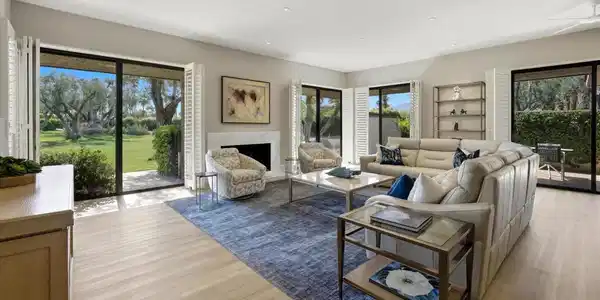 44 Lafayette Drive
