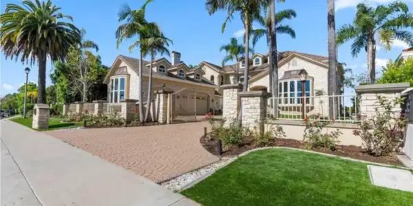 27495 Hidden Trail Road