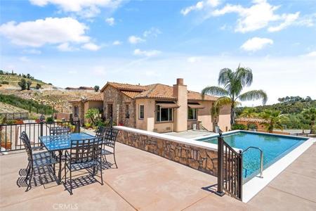 36505 Calle De Lobo