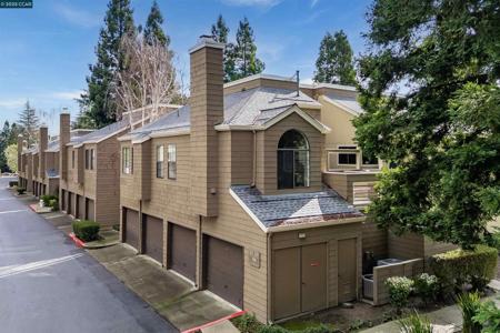 312 S Overlook Dr