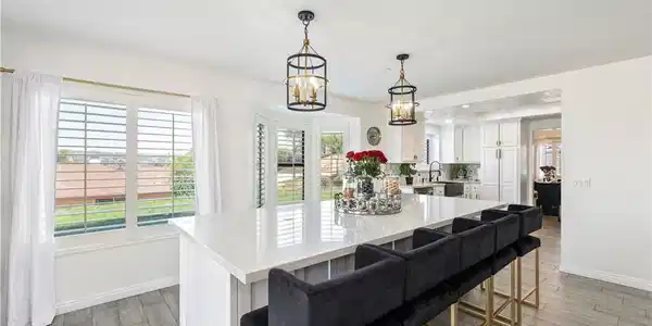 14272 laurel Drive