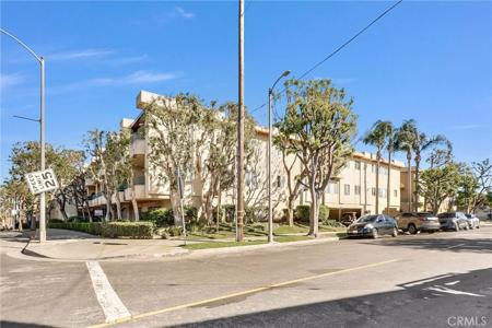 2222 S Mesa