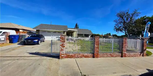6848 Holbrook