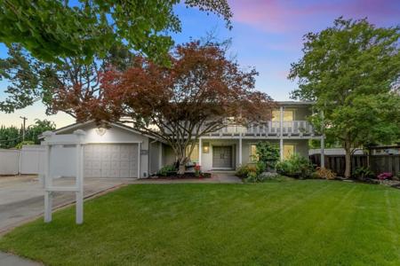 6267 Mojave Drive