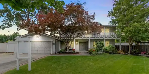 6267 Mojave Drive