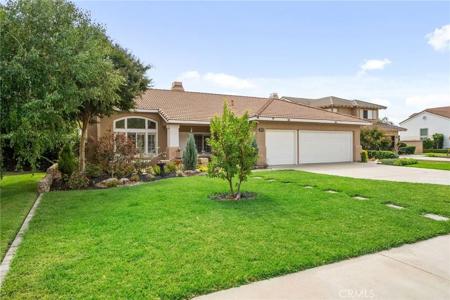 14113 Los Robles