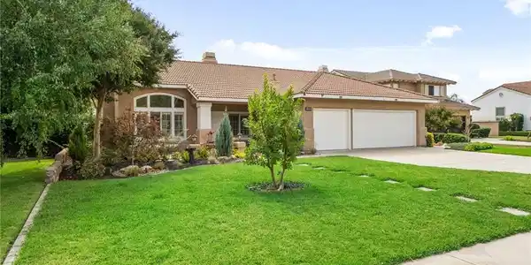 14113 Los Robles
