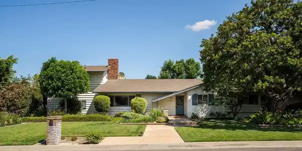 2029 East Casa Linda Drive