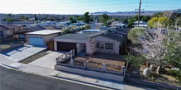 1013 Glacier Drive