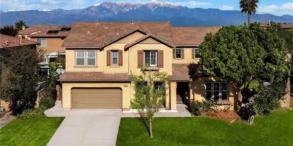 13540 E Creek Court