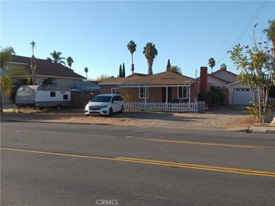 1294 E Mission