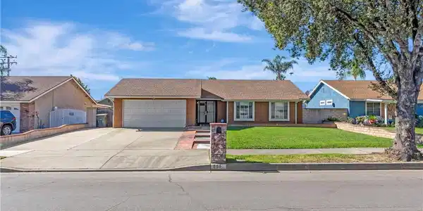 850 E Oak Hill