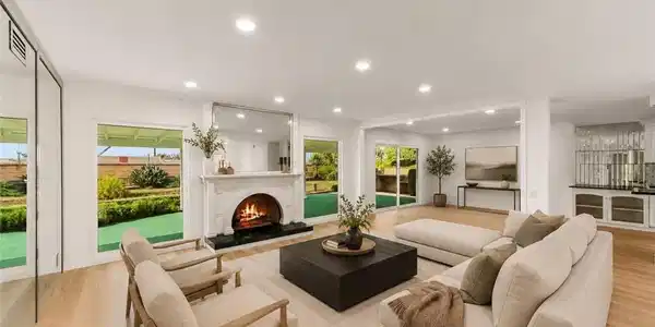 1348 Hickory