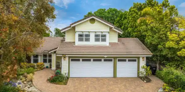2229 Meadowside Drive