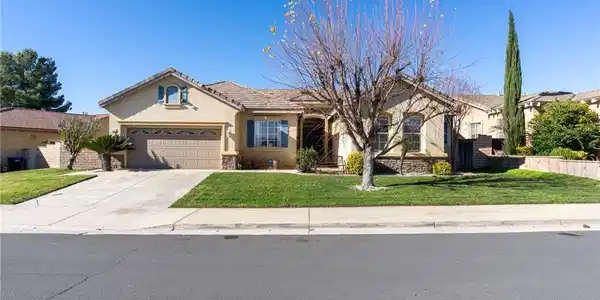 1153 Woodburn