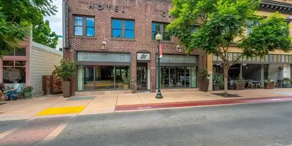 Image 3