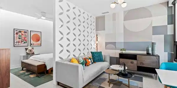 426 N Hermosa Drive