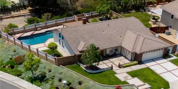 5595 Avenida Adobe