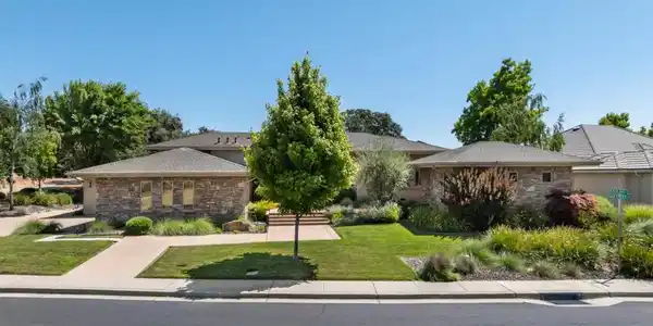 2369 Oak Creek Drive