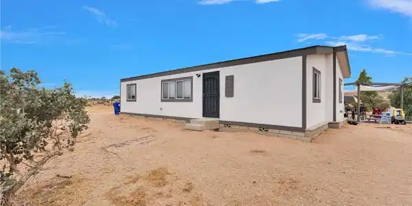 23036 Cerra Vista Court