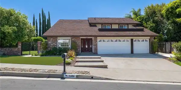 11496 Twin Hills