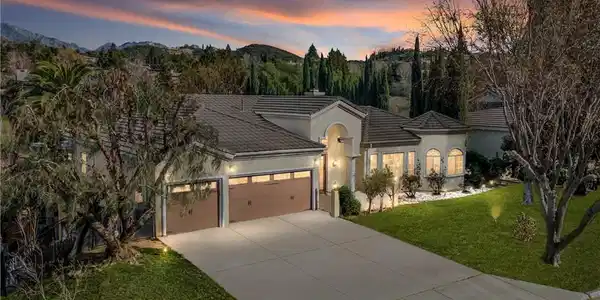 13776 Meadow View