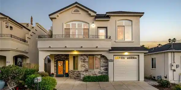 215 Placentia
