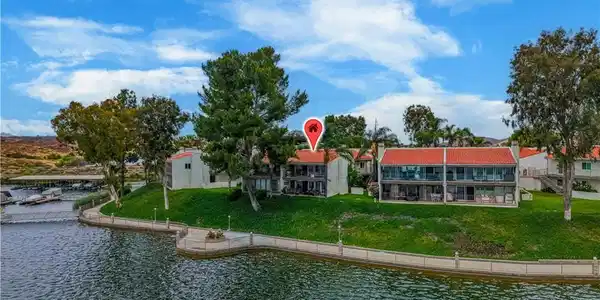 22212 Treasure Island