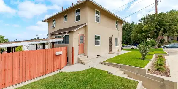 573 Kendall Avenue