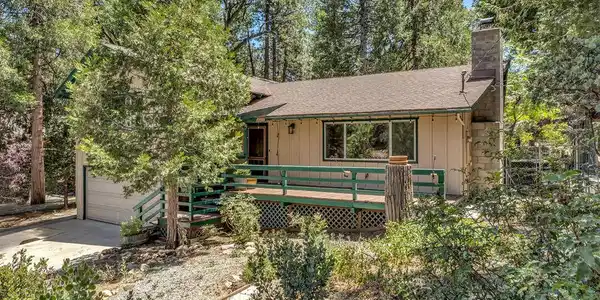 54111 Linger Lane