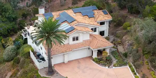 3439 Via Loma Vista
