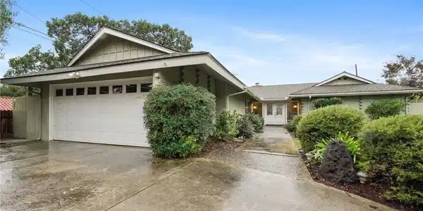 349 N Marcile
