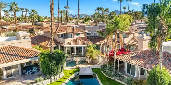 210 Desert Lakes Drive