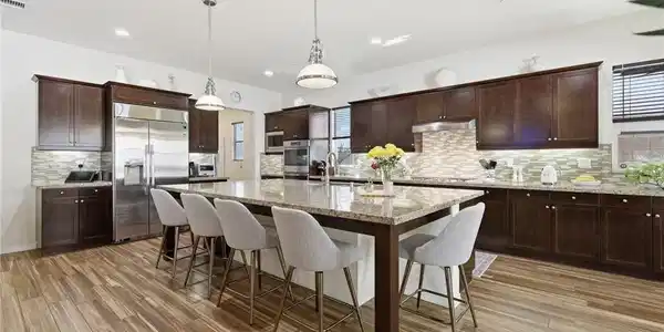 4977 Hydepark