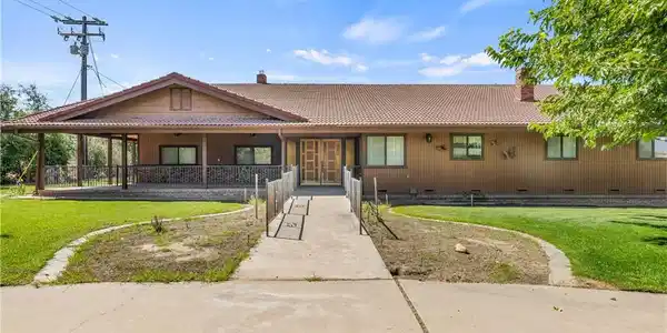 32623 Highway 190