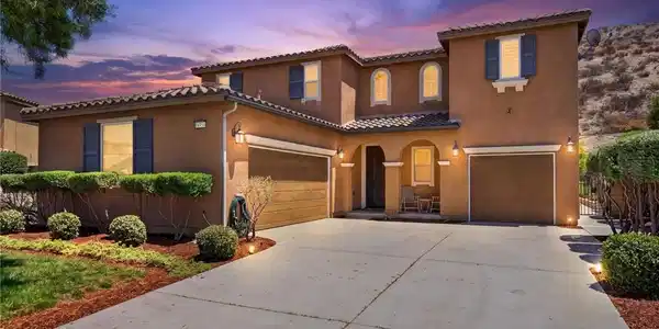 16796 Golden Bluff Loop