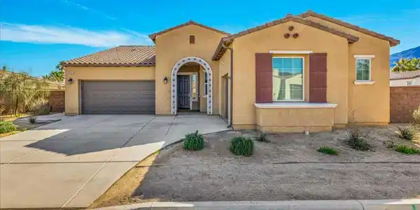 81835 Vida Bella Drive