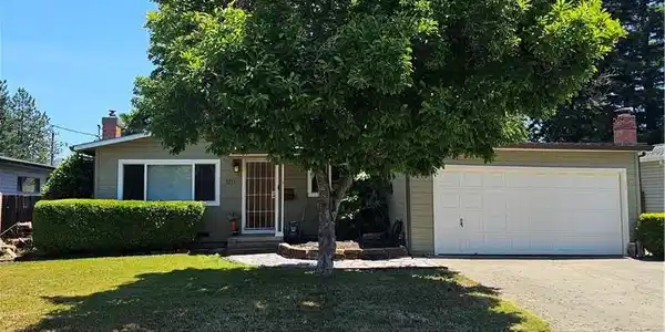 1371 Yokayo Dr
