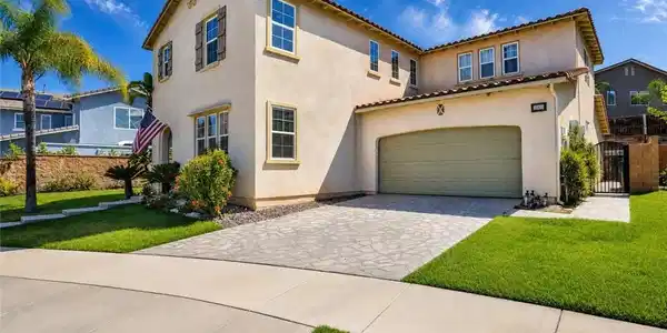 25072 Peppertree Court