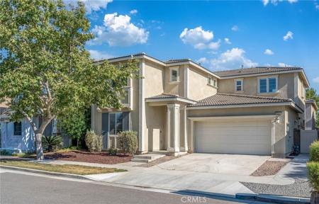 3244 E Yellowstone Dr