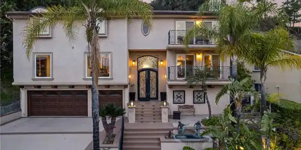 3435 Oakmont View Drive