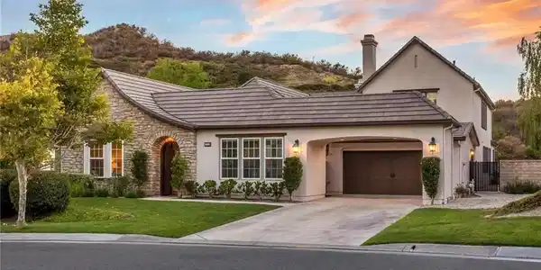 27005 Cliffie Way