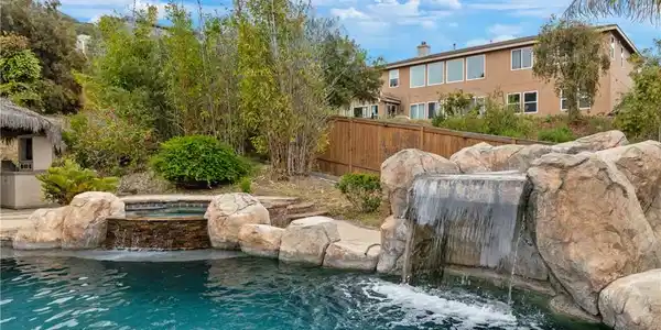 2509 Vendimia Court