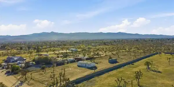 11878 Pacific Road