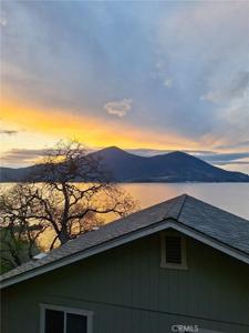 11515 Lakeshore Drive
